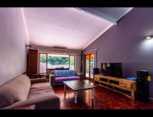 4 BEDROOM HOUSE FOR SALE IN DAWNCLIFFE